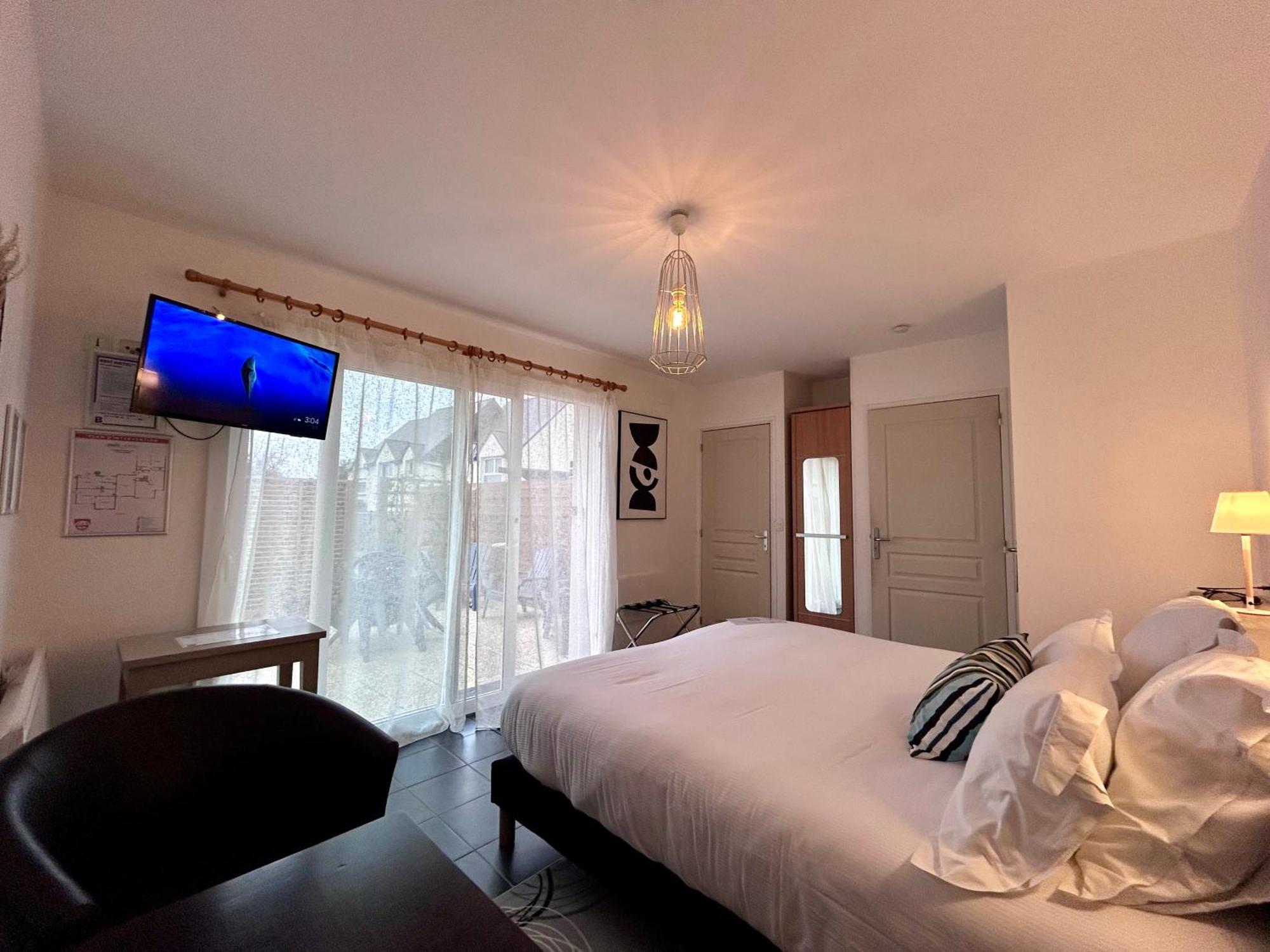 Brit Hotel Lannion-Perros Guirec Εξωτερικό φωτογραφία